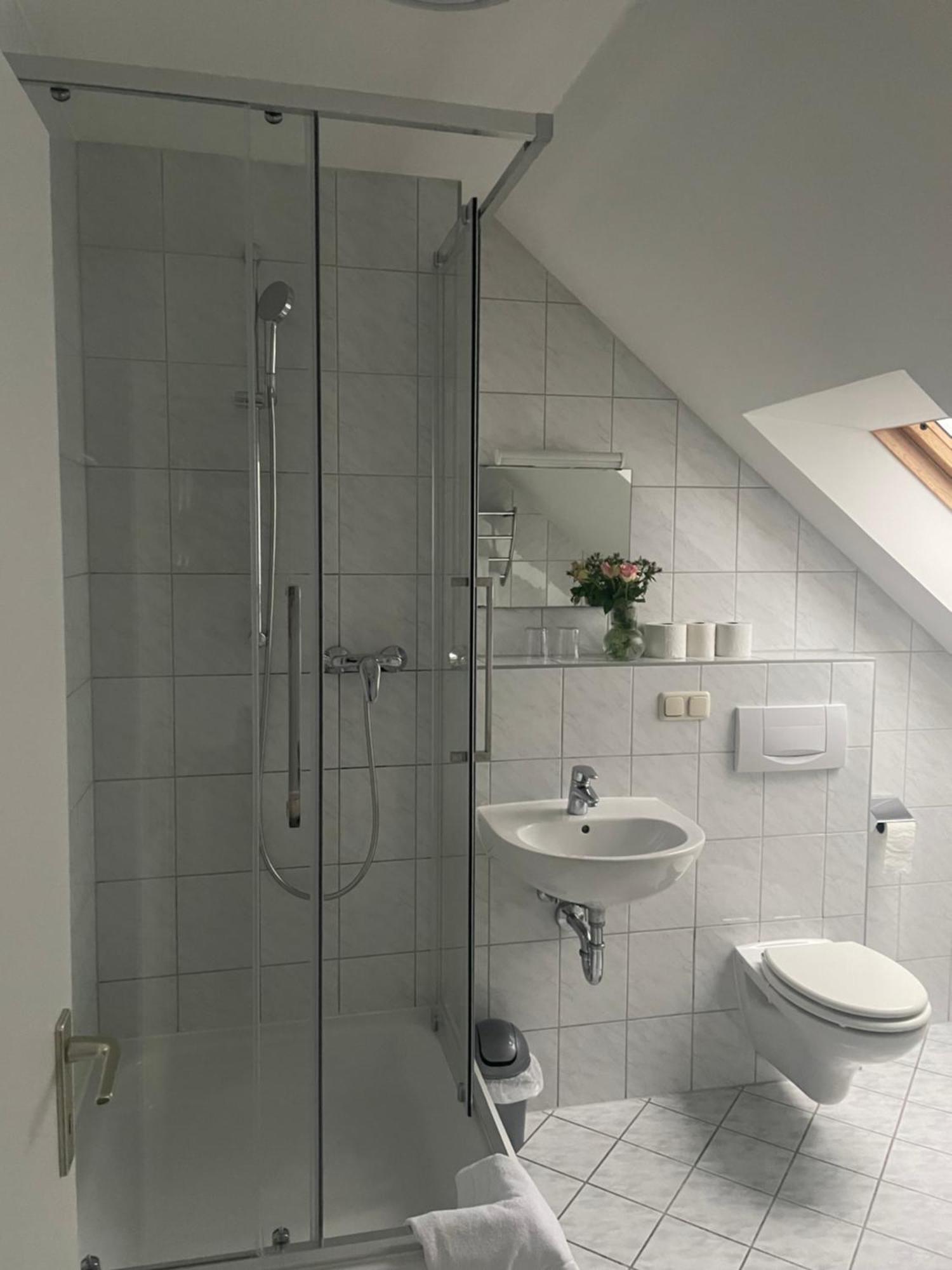 Hotel-Gasthof Gruener Hof Freising Kamer foto