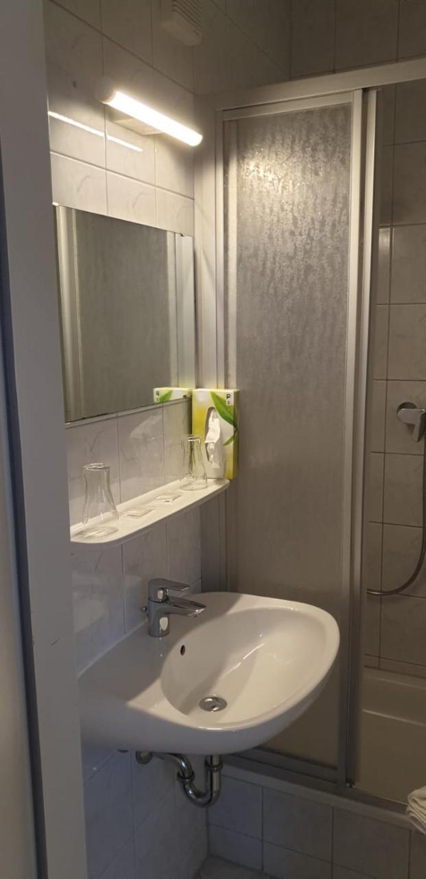 Hotel-Gasthof Gruener Hof Freising Buitenkant foto